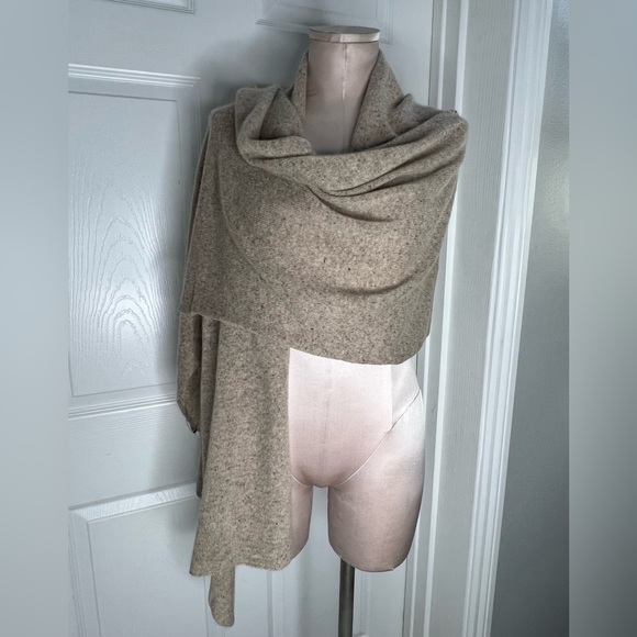 Autumn Cashmere Taupe Scarf Wrap Sz One Size - Picture 10 of 14